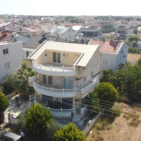 With Private Pool In Altinkum 디딤