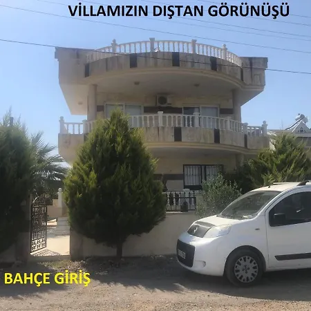 Altinkumda 12 Kisilik Oezel Havuzlu Villa Didim