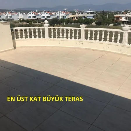 Kemping Altinkumda 12 Kisilik Oezel Havuzlu Villa *